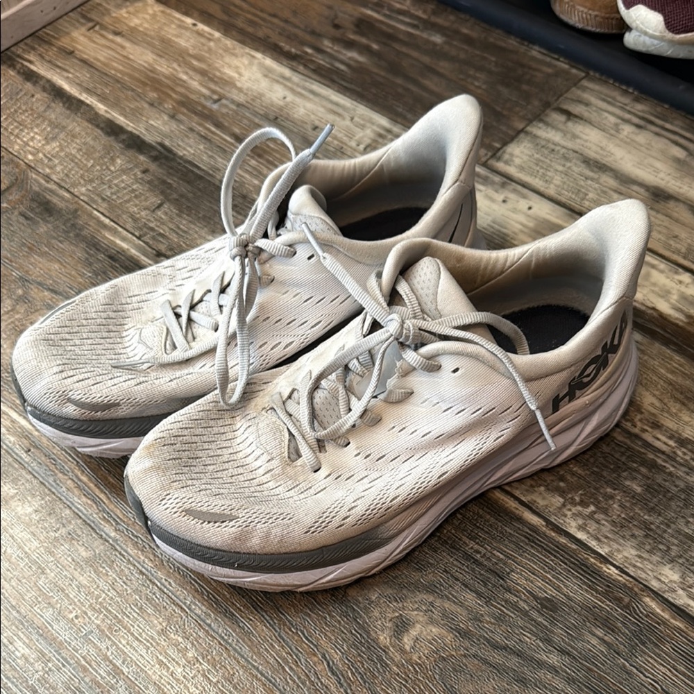 Hoka Women's Shoes in Cream and Gray